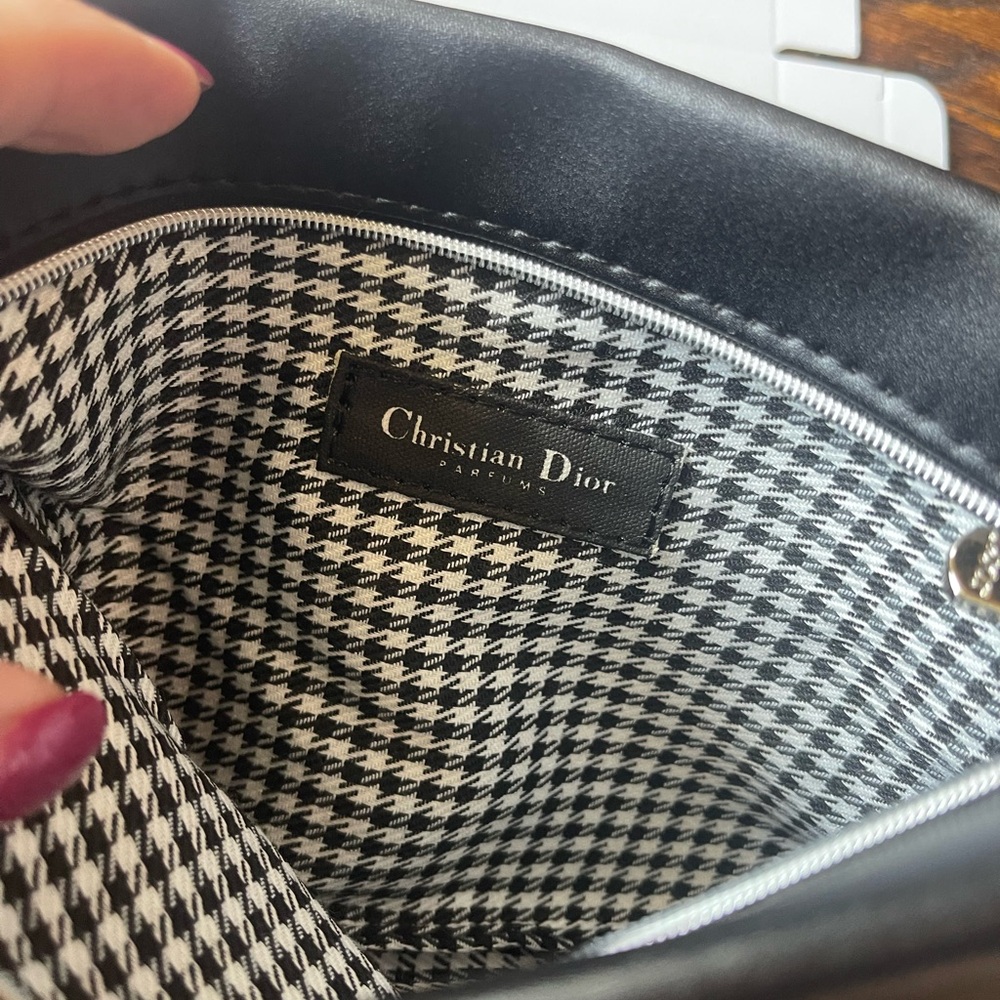 Dior cosmetic clutch with Black and White Houndstooth Interior - Picture 2 of 7